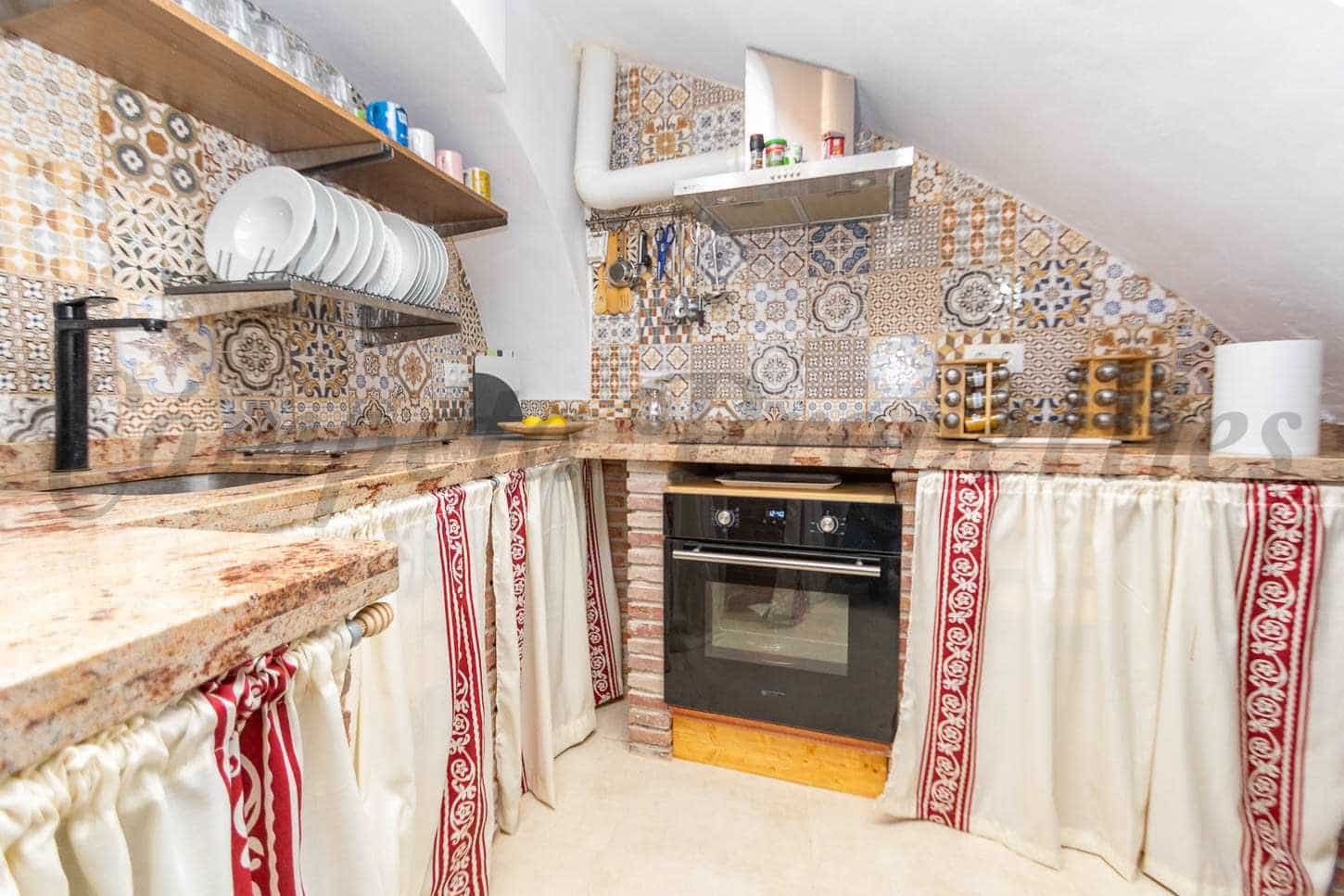 2 makuuhuone Omakotitalo myytävänä paikassa Torrox - 199 000 € (Ref: 9249095)