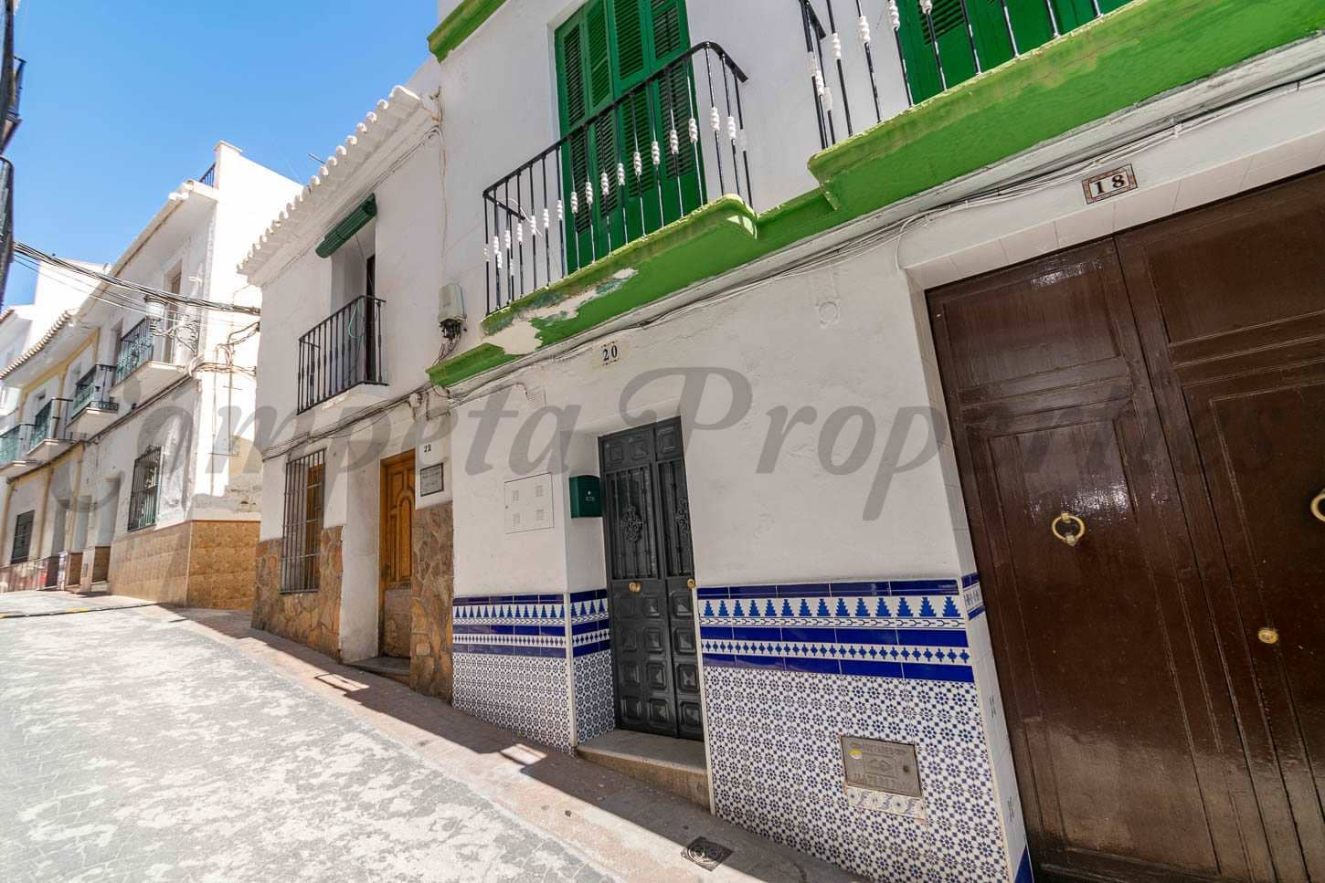 2 makuuhuone Omakotitalo myytävänä paikassa Torrox - 199 000 € (Ref: 9249095)