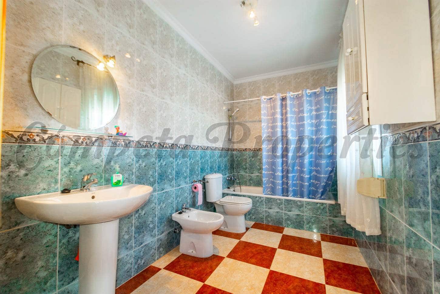 4 slaapkamer Huis te koop in Canillas de Albaida - € 190.000 (Ref: 9283179)