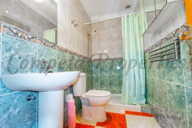 4 sypialnia Dom na sprzedaż w Canillas de Albaida - 190 000 € (Ref: 9283179)