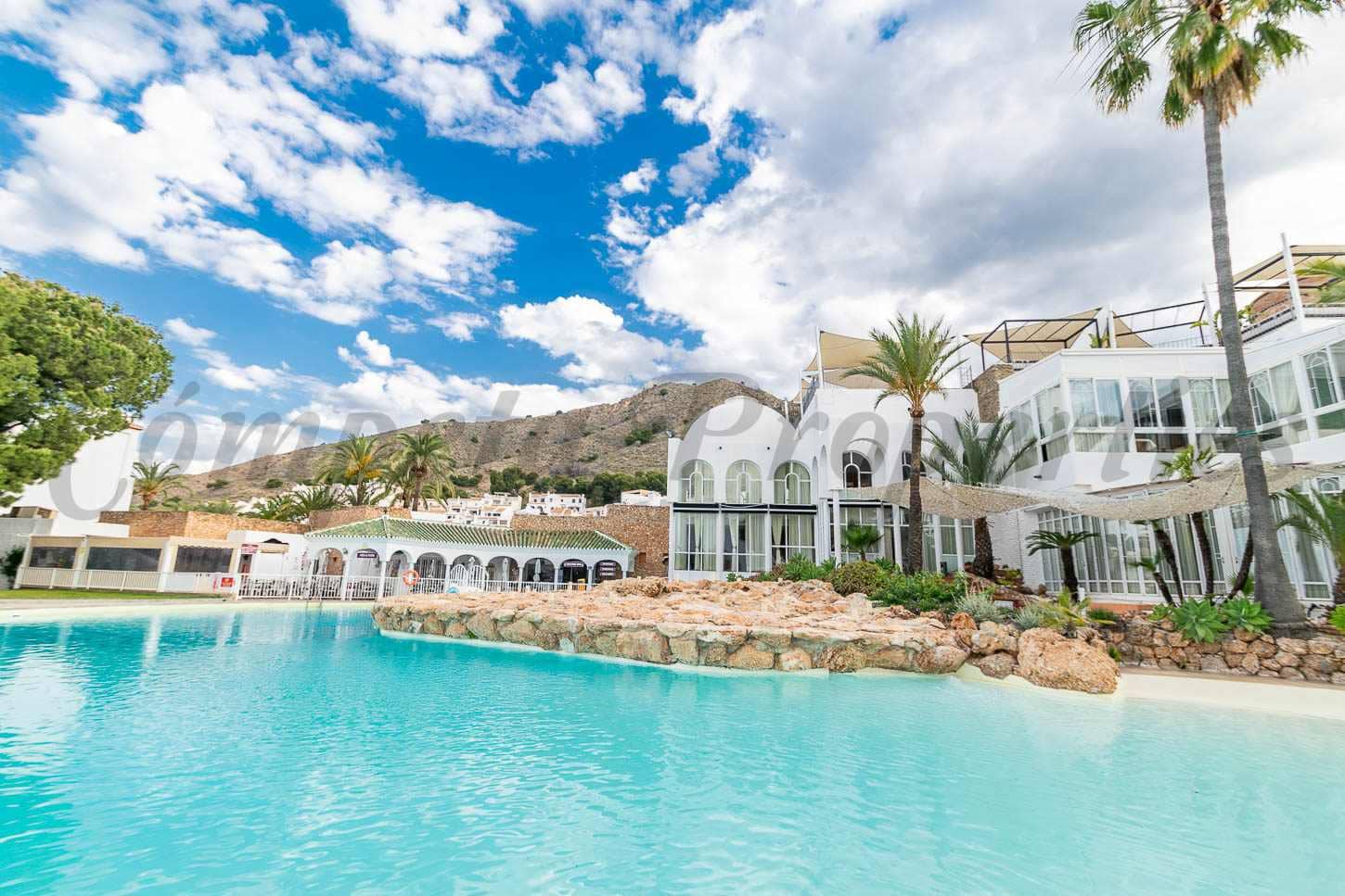 2 sypialnia Apartament do wynajęcia w Nerja z basenem - 1 500 € (Ref: 9288320)