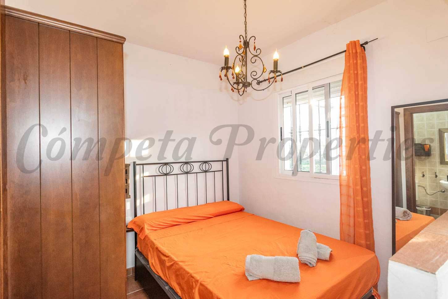 1 soveværelse Finca/Landehus til leje i Torrox med swimmingpool garage - € 750 (Ref: 9289439)