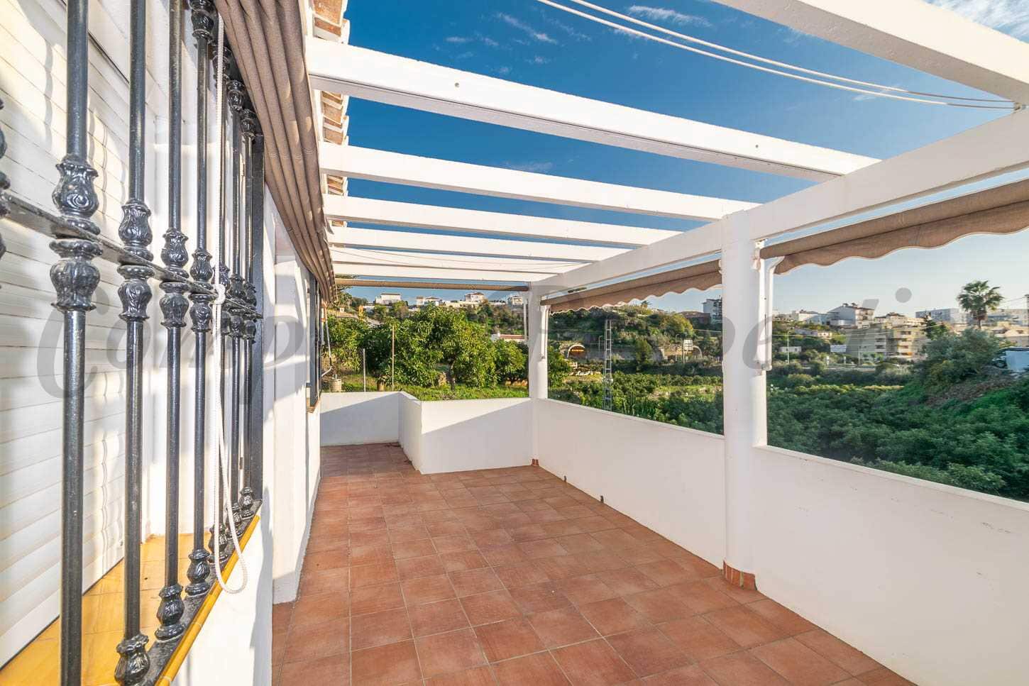 1 soveværelse Finca/Landehus til leje i Torrox med swimmingpool garage - € 750 (Ref: 9289439)