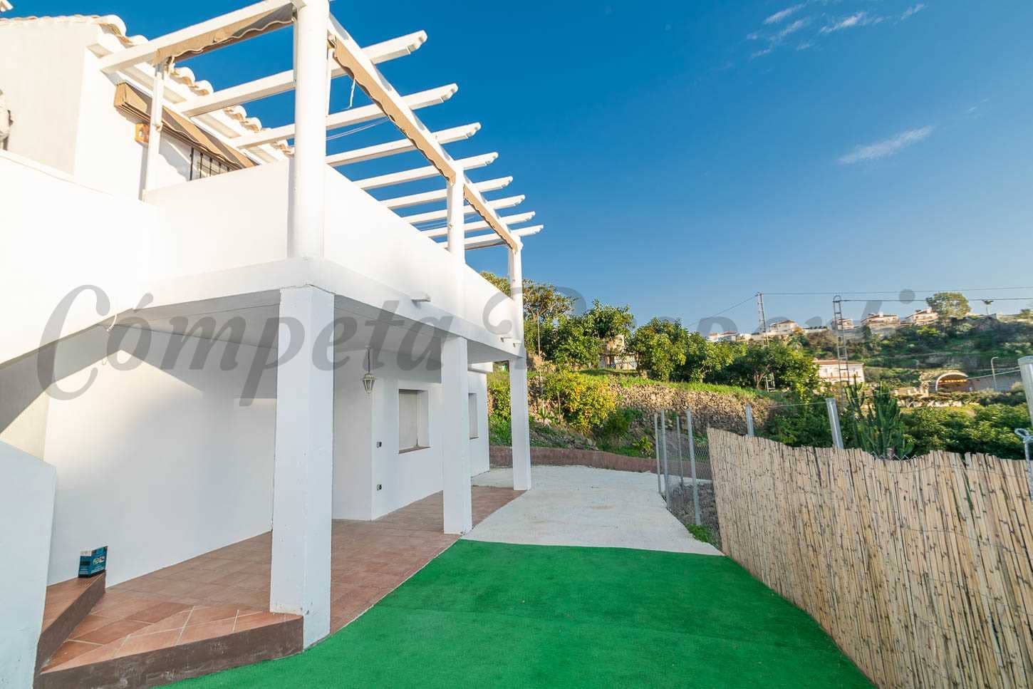 1 soveværelse Finca/Landehus til leje i Torrox med swimmingpool garage - € 750 (Ref: 9289439)