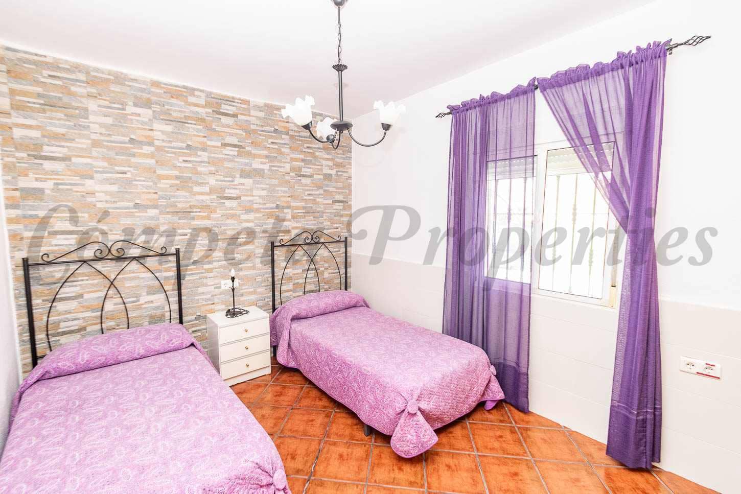 3 chambre Finca/Maison de Campagne à vendre à Lagos avec piscine garage - 578 000 € (Ref: 9289446)