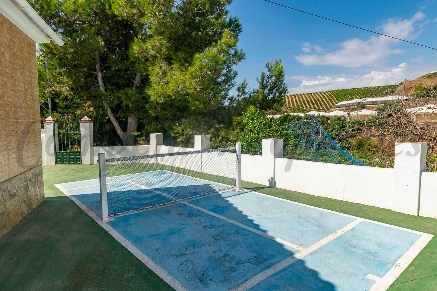 3 chambre Finca/Maison de Campagne à vendre à Lagos avec piscine garage - 578 000 € (Ref: 9289446)