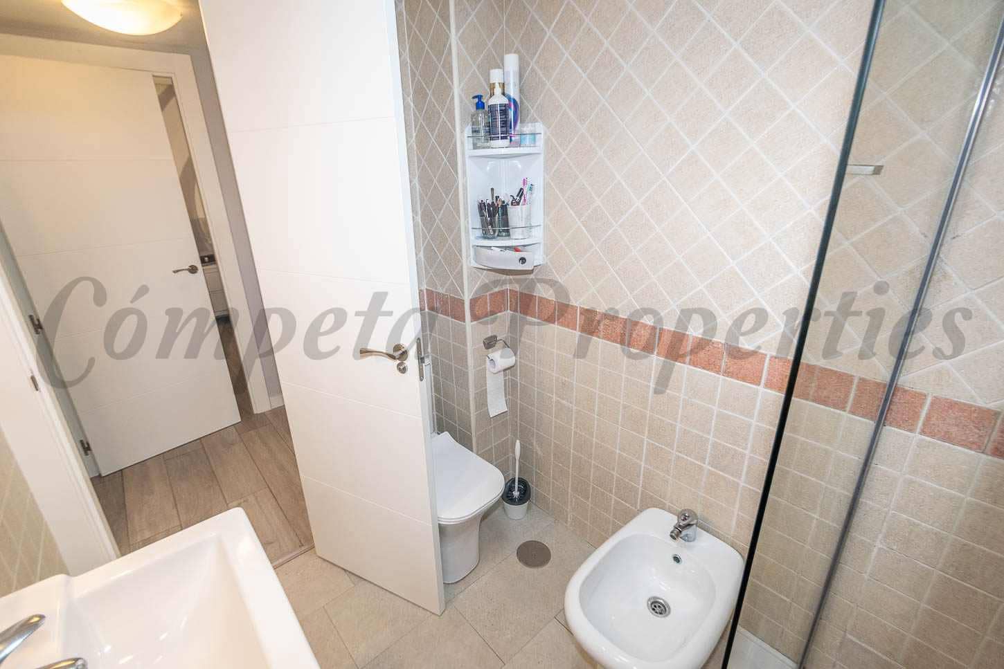 2 sovrum Lägenhet till salu i Torrox-Costa med garage - 285 000 € (Ref: 9289614)