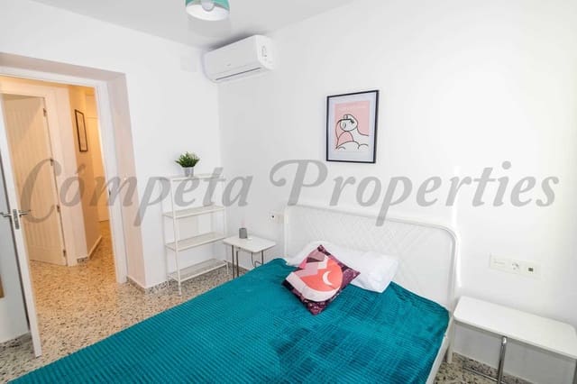 3 soveværelse Lejlighed til leje i Torrox med garage - € 780 (Ref: 9293840)