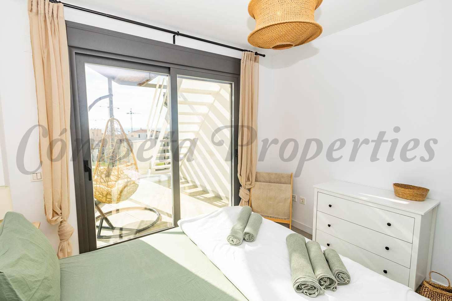 2 chambre Appartement à vendre à Torrox-Costa avec piscine garage - 439 000 € (Ref: 9309331)