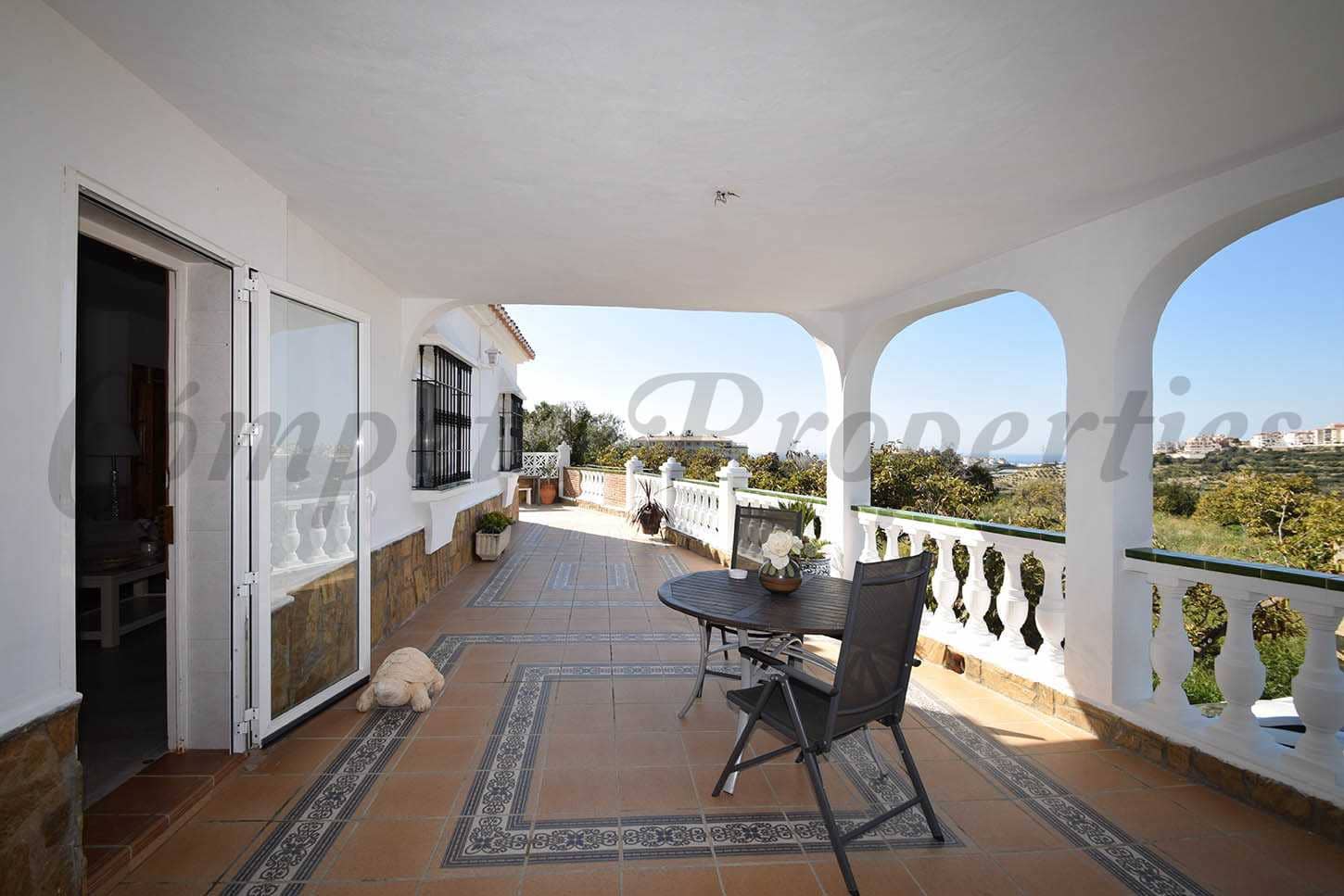 3 bedroom Finca/Country House for rent in Torrox with pool garage - € 1,550 (Ref: 9319174)