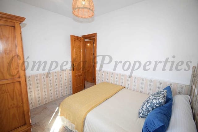 3 bedroom Finca/Country House for rent in Torrox with pool garage - € 1,550 (Ref: 9319174)