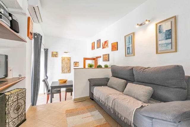 1 sovrum Lägenhet till salu i Sayalonga - 99 000 € (Ref: 9319829)