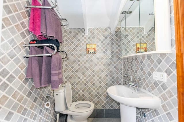 1 sovrum Lägenhet till salu i Sayalonga - 99 000 € (Ref: 9319829)