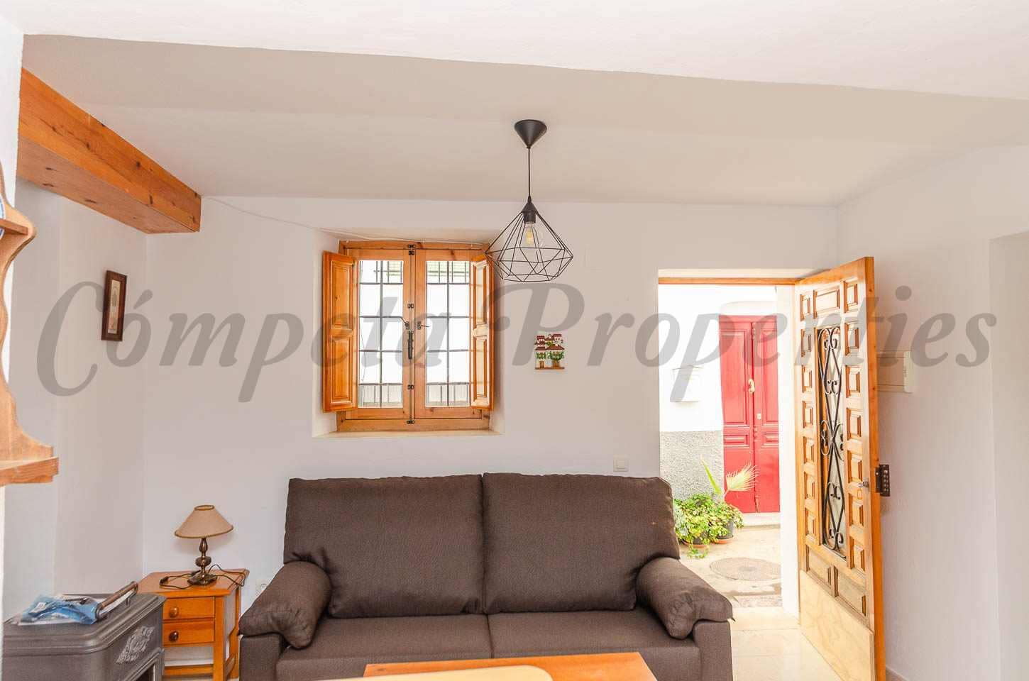 1 soveværelse Lejlighed til leje i Competa - € 500 (Ref: 9322135)