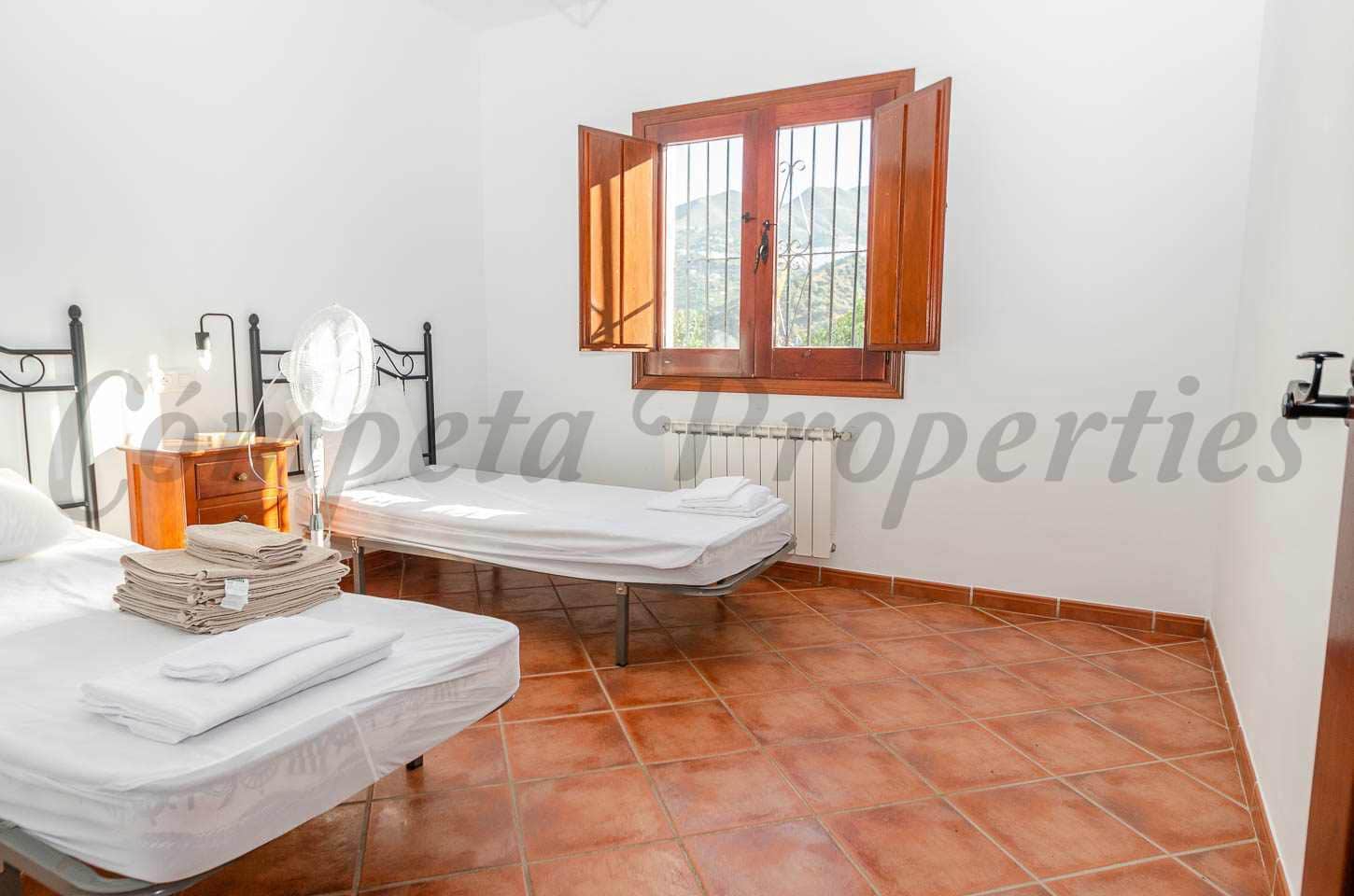 3 slaapkamer Villa te koop in Archez met zwembad - € 349.000 (Ref: 9322243)