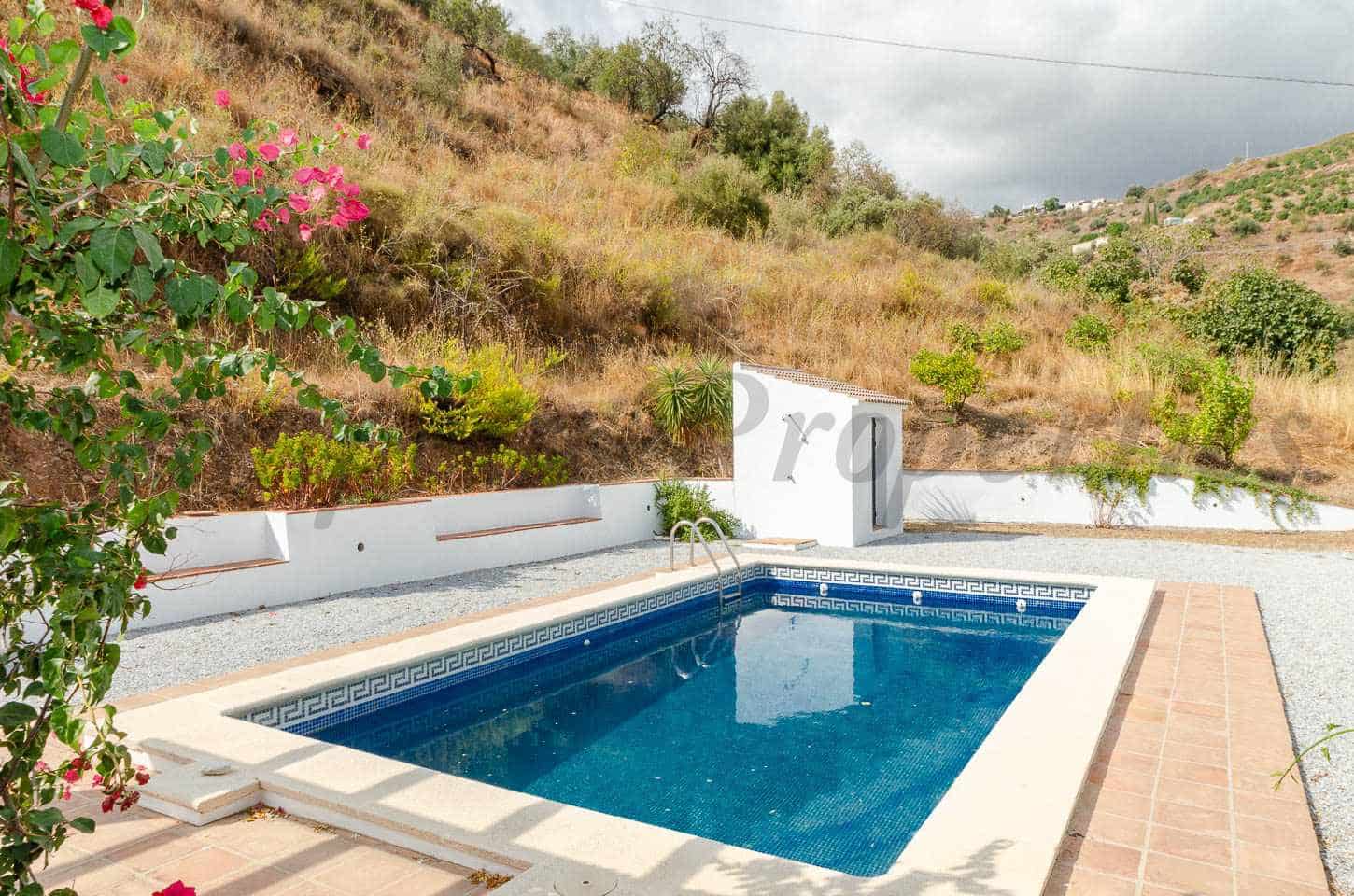 3 slaapkamer Villa te koop in Archez met zwembad - € 349.000 (Ref: 9322243)