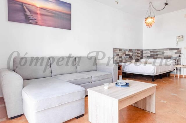 Studio til leje i Cómpeta - € 550 (Ref: 9325603)