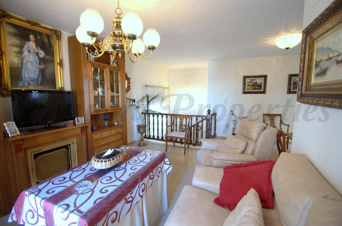 2 soverom Leilighet til leie i Torrox - € 850 (Ref: 9329741)