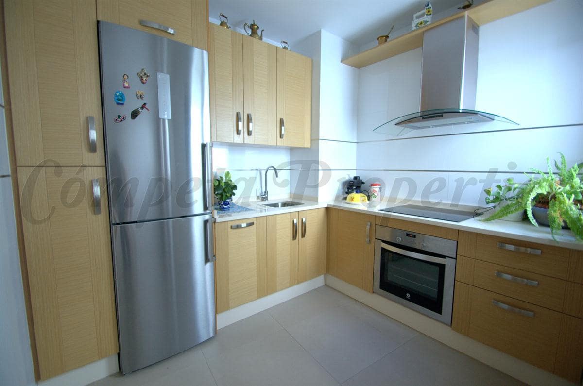 2 soverom Leilighet til leie i Torrox - € 850 (Ref: 9329741)