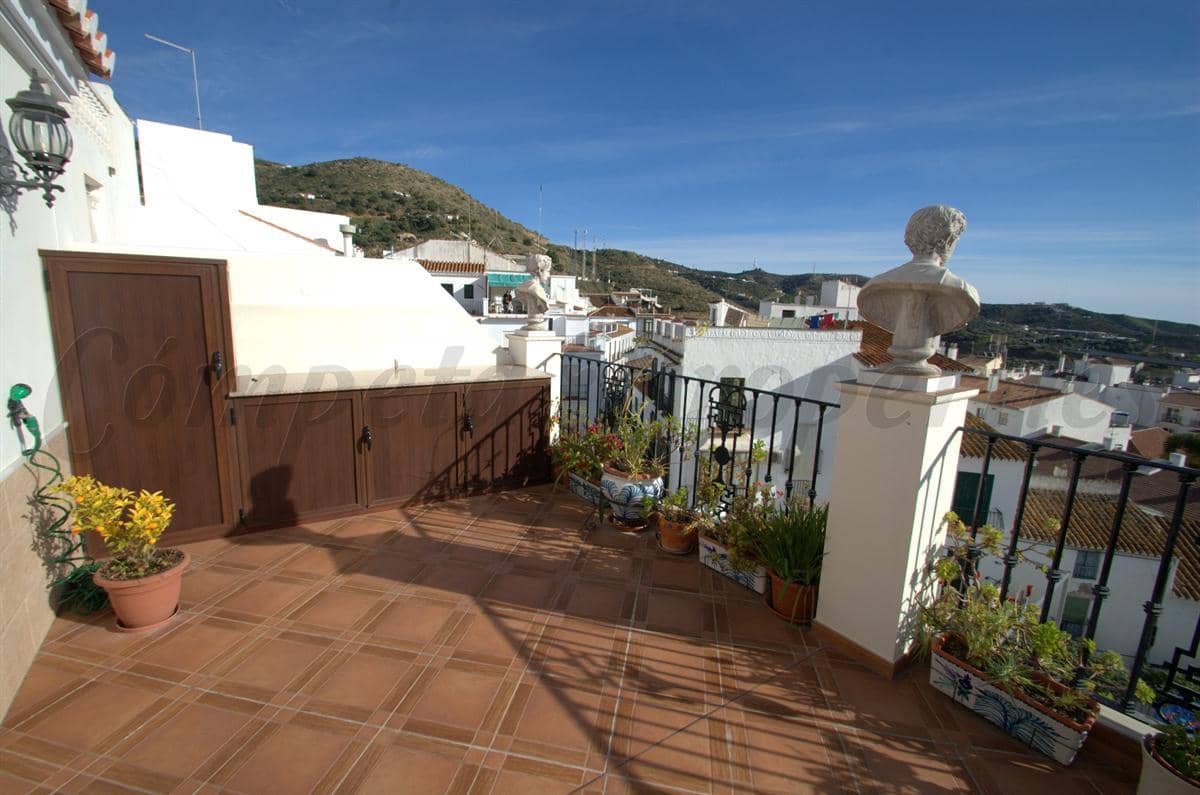 2 soverom Leilighet til leie i Torrox - € 850 (Ref: 9329741)