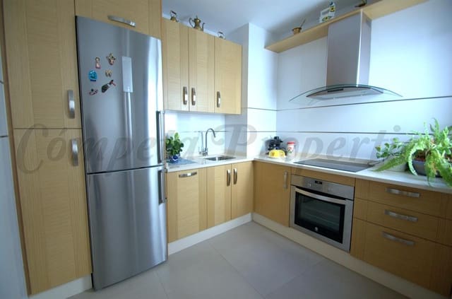 2 soverom Leilighet til leie i Torrox - € 850 (Ref: 9329741)