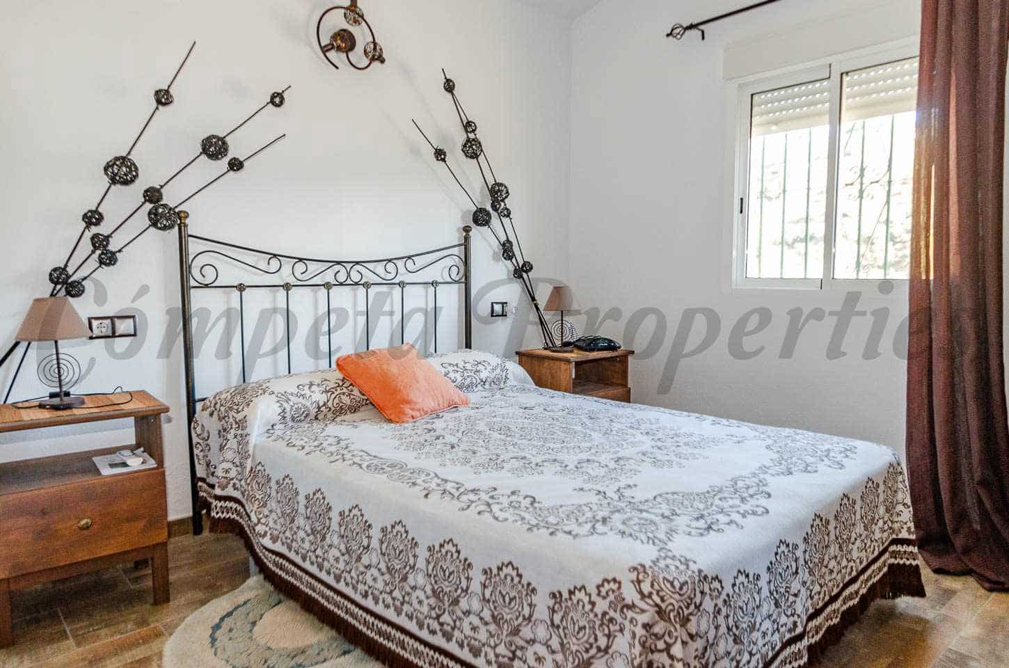 2 soverom Villa til salgs i Competa med svømmebasseng - € 450 000 (Ref: 9336996)