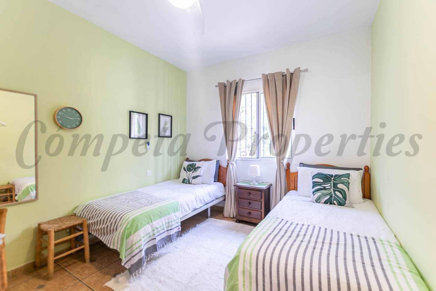 3 bedroom Villa for sale in Competa - € 375,000 (Ref: 9343536)