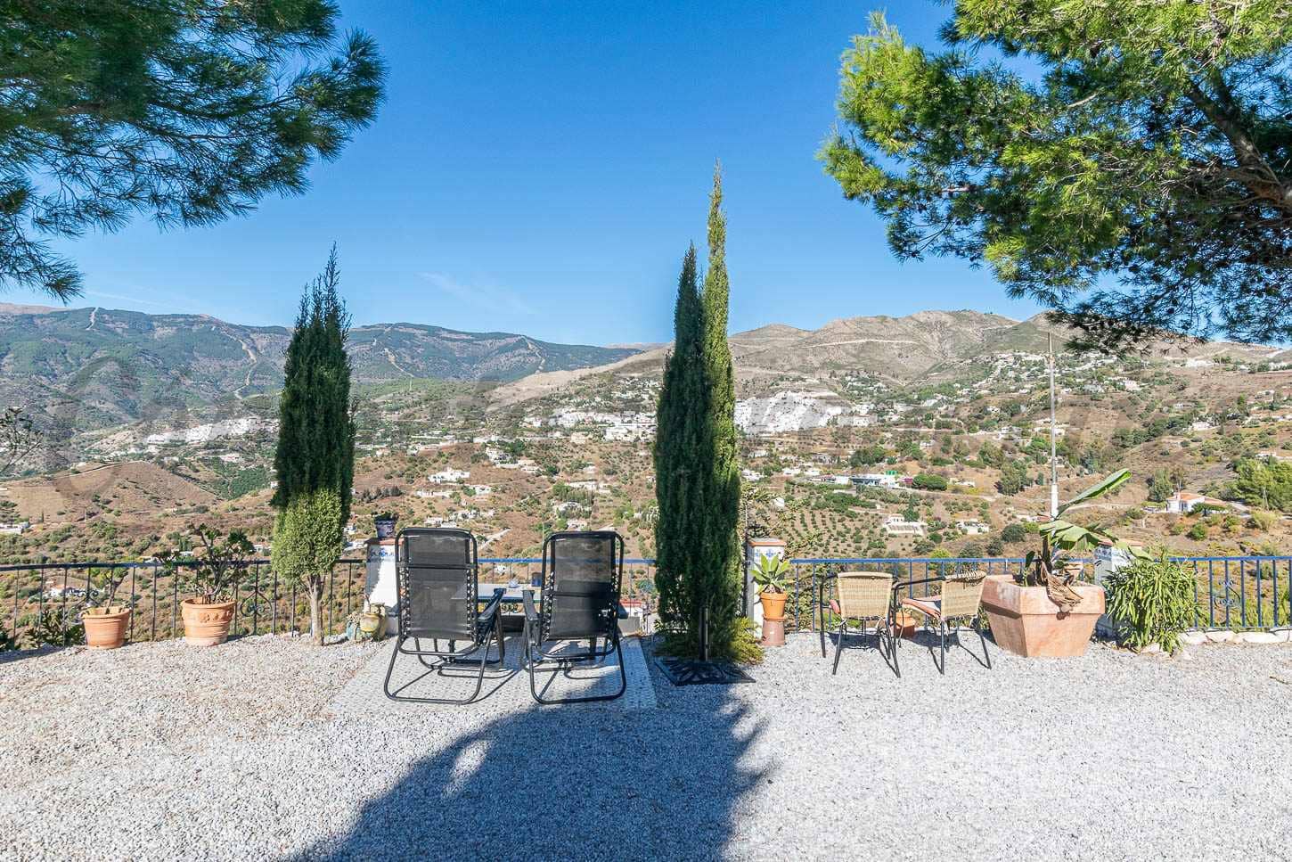 3 bedroom Villa for sale in Competa - € 375,000 (Ref: 9343536)