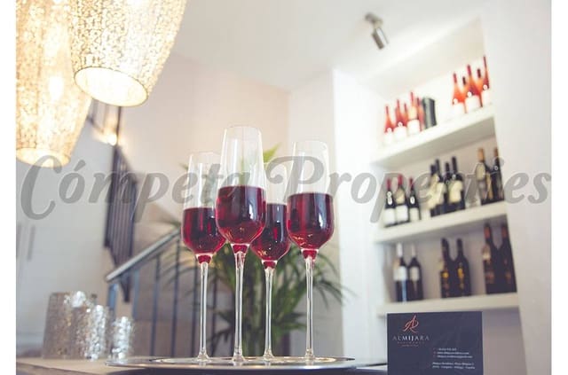 5 soverom Bedrift til salgs i Cómpeta - € 369 950 (Ref: 9345100)