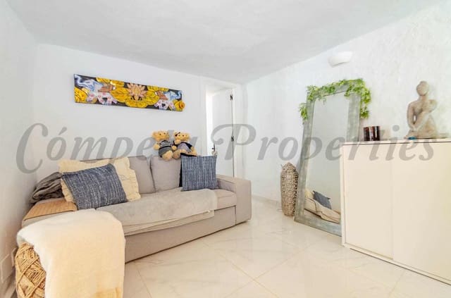 2 soveværelse Semi-Rækkehus til salg i Cómpeta - € 235.000 (Ref: 9345625)