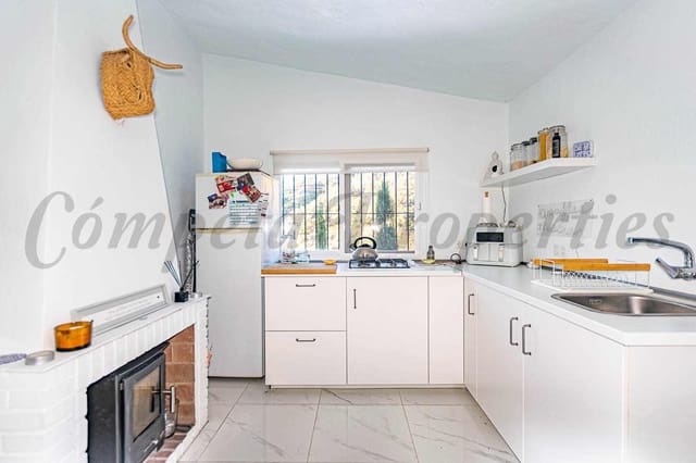 2 soveværelse Semi-Rækkehus til salg i Cómpeta - € 235.000 (Ref: 9345625)