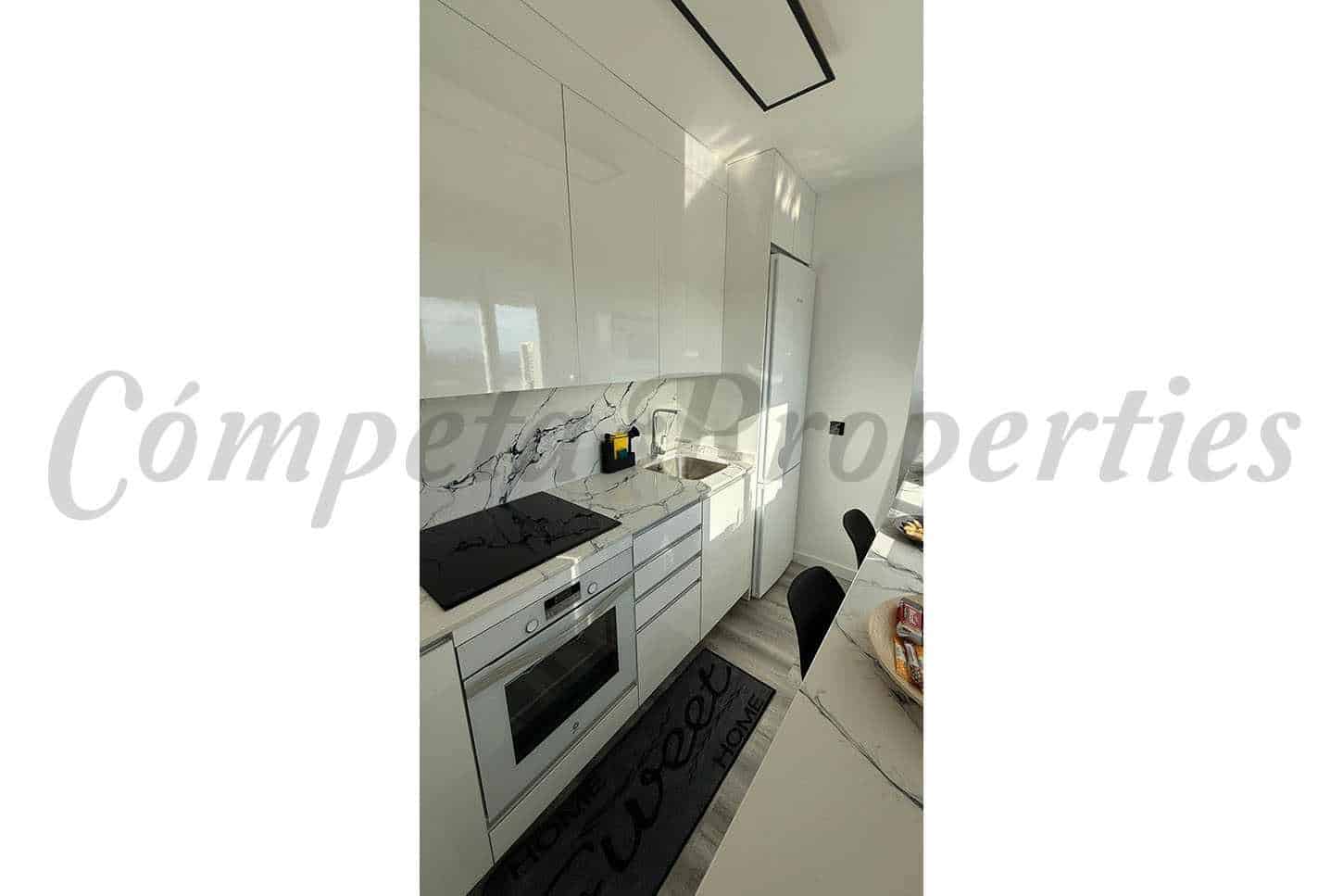 1 sypialnia Apartament do wynajęcia w Torrox z basenem garażem - 600 € (Ref: 9345627)