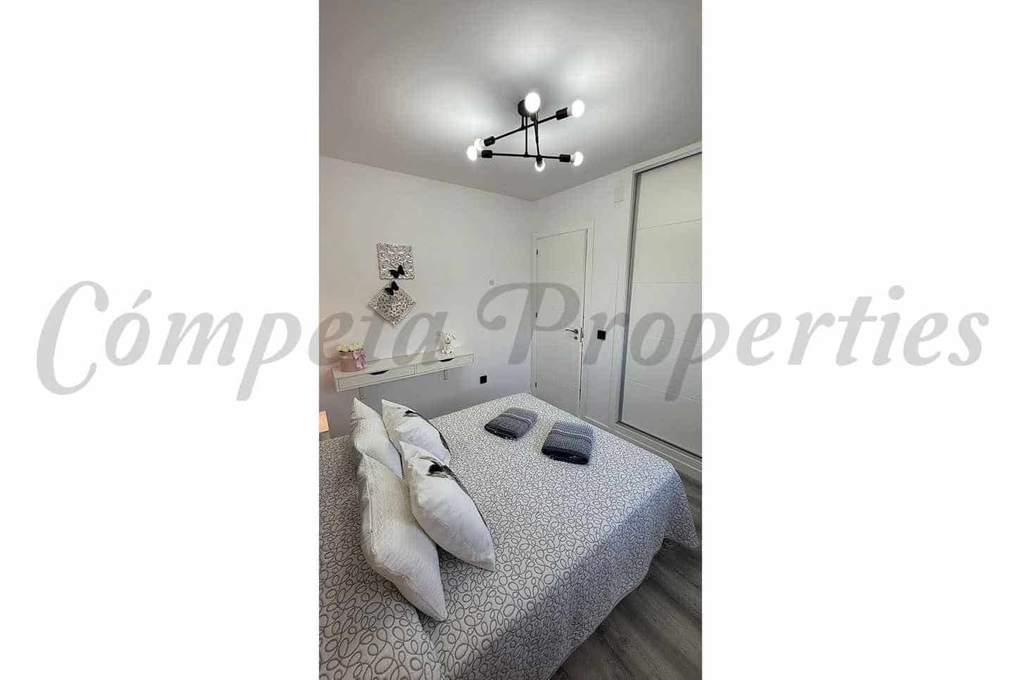 1 sypialnia Apartament do wynajęcia w Torrox z basenem garażem - 600 € (Ref: 9345627)