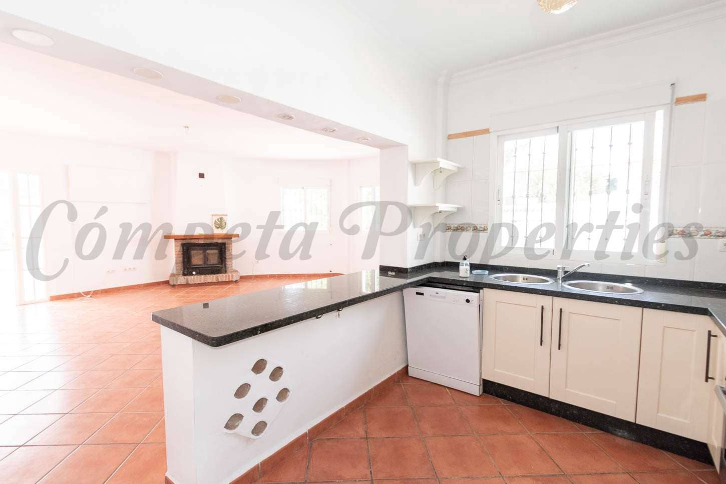 5 sypialnia Willa na sprzedaż w Competa z basenem - 400 000 € (Ref: 9360097)