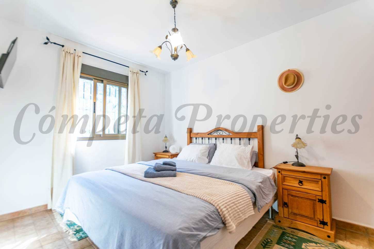 3 slaapkamer Villa te koop in Competa met zwembad - € 349.500 (Ref: 9360581)