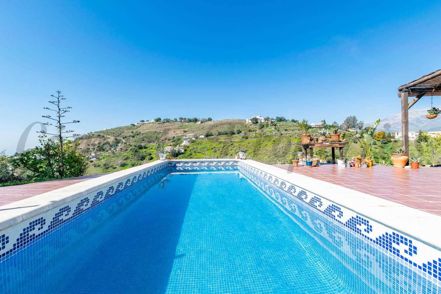 3 slaapkamer Villa te koop in Competa met zwembad - € 349.500 (Ref: 9360581)