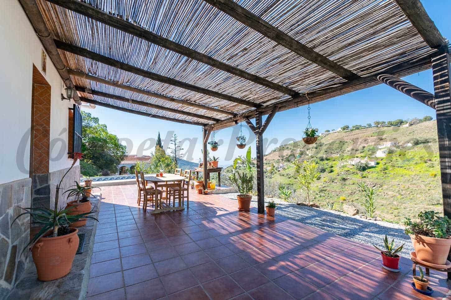 3 slaapkamer Villa te koop in Competa met zwembad - € 349.500 (Ref: 9360581)