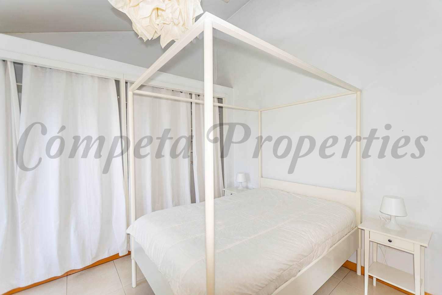 3 soveværelse Finca/Landehus til salg i Sayalonga med swimmingpool - € 1.100.100 (Ref: 9360584)