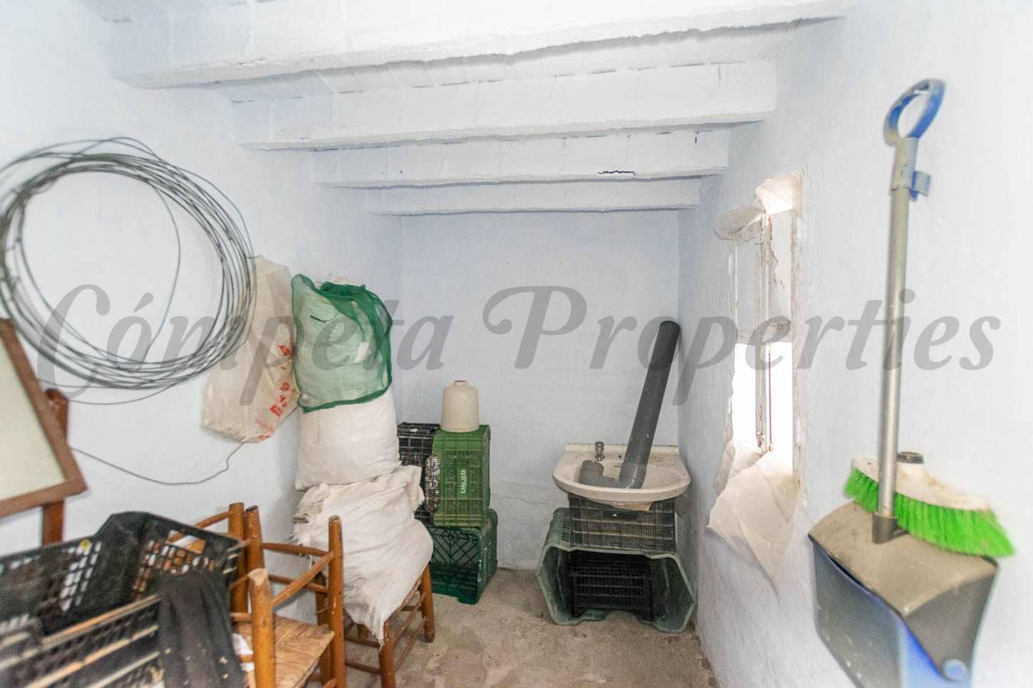 Finca/Country House for sale in Canillas de Aceituno - € 165,000 (Ref: 9360585)