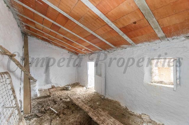 Finca/Landhuis te koop in Canillas de Aceituno - € 165.000 (Ref: 9360585)