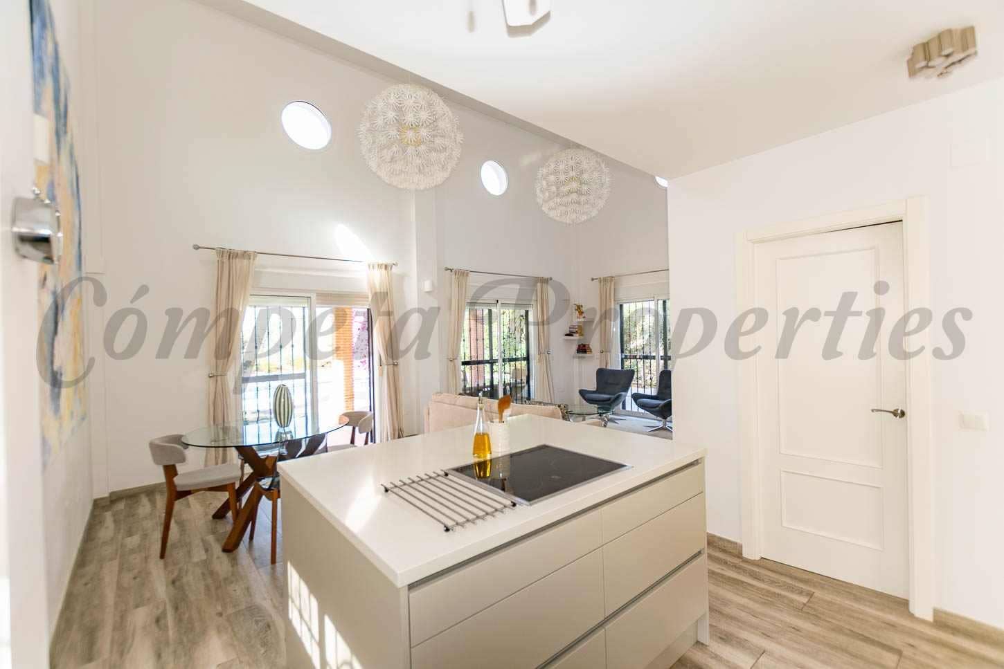 3 slaapkamer Villa te koop in Competa met zwembad - € 445.000 (Ref: 9360590)