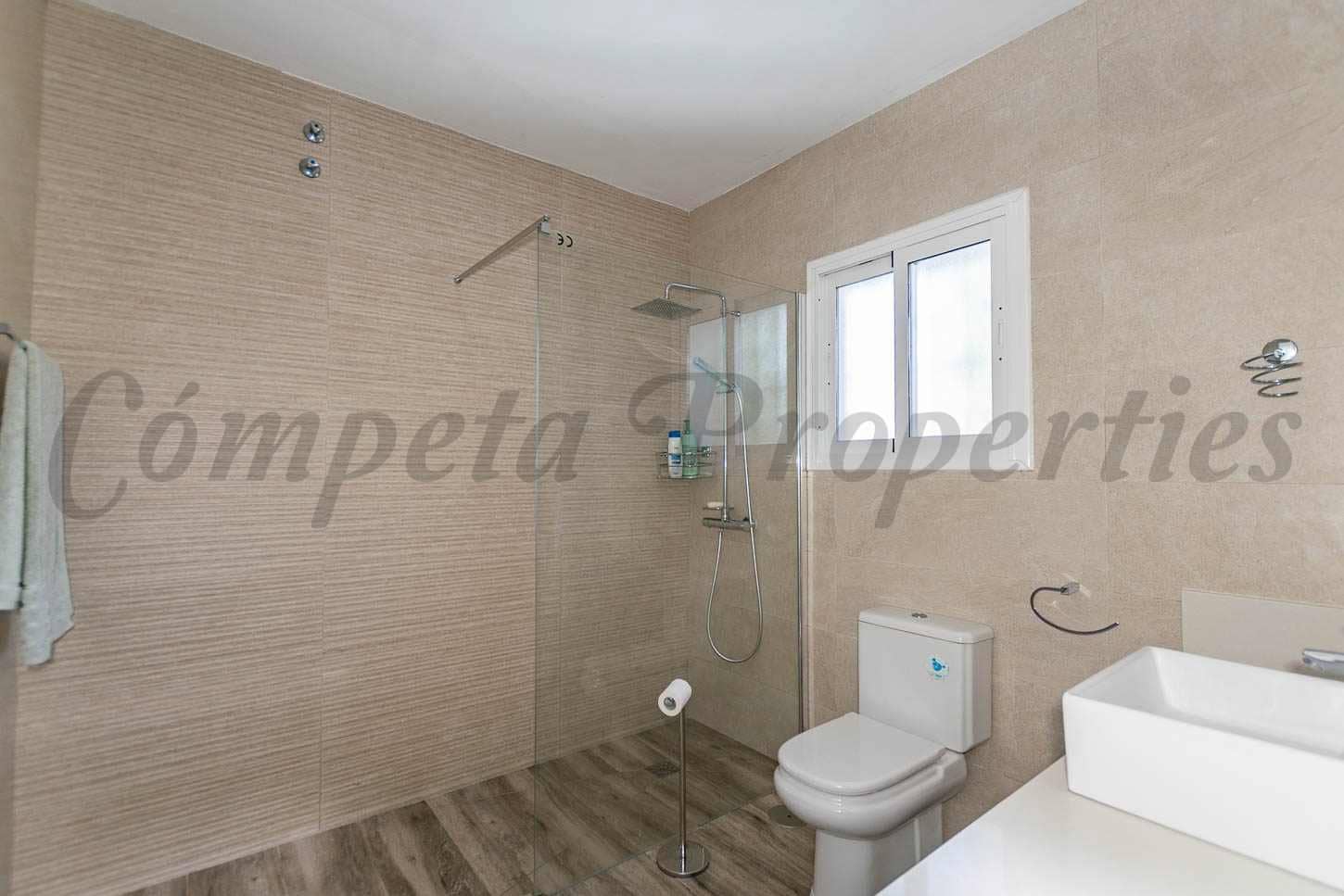 3 slaapkamer Villa te koop in Competa met zwembad - € 445.000 (Ref: 9360590)