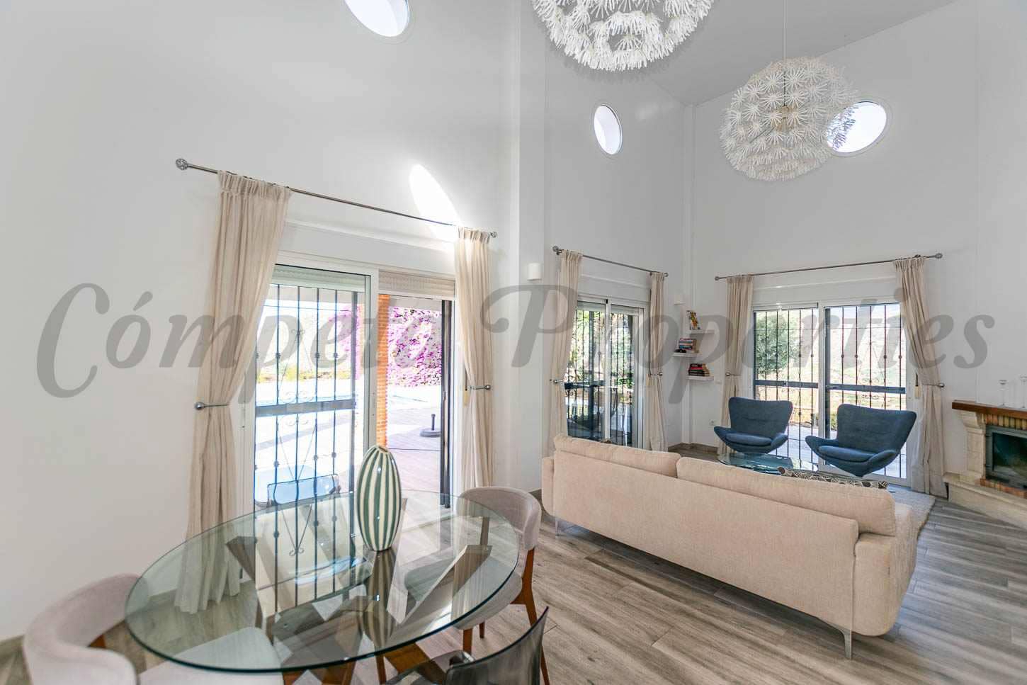 3 slaapkamer Villa te koop in Competa met zwembad - € 445.000 (Ref: 9360590)