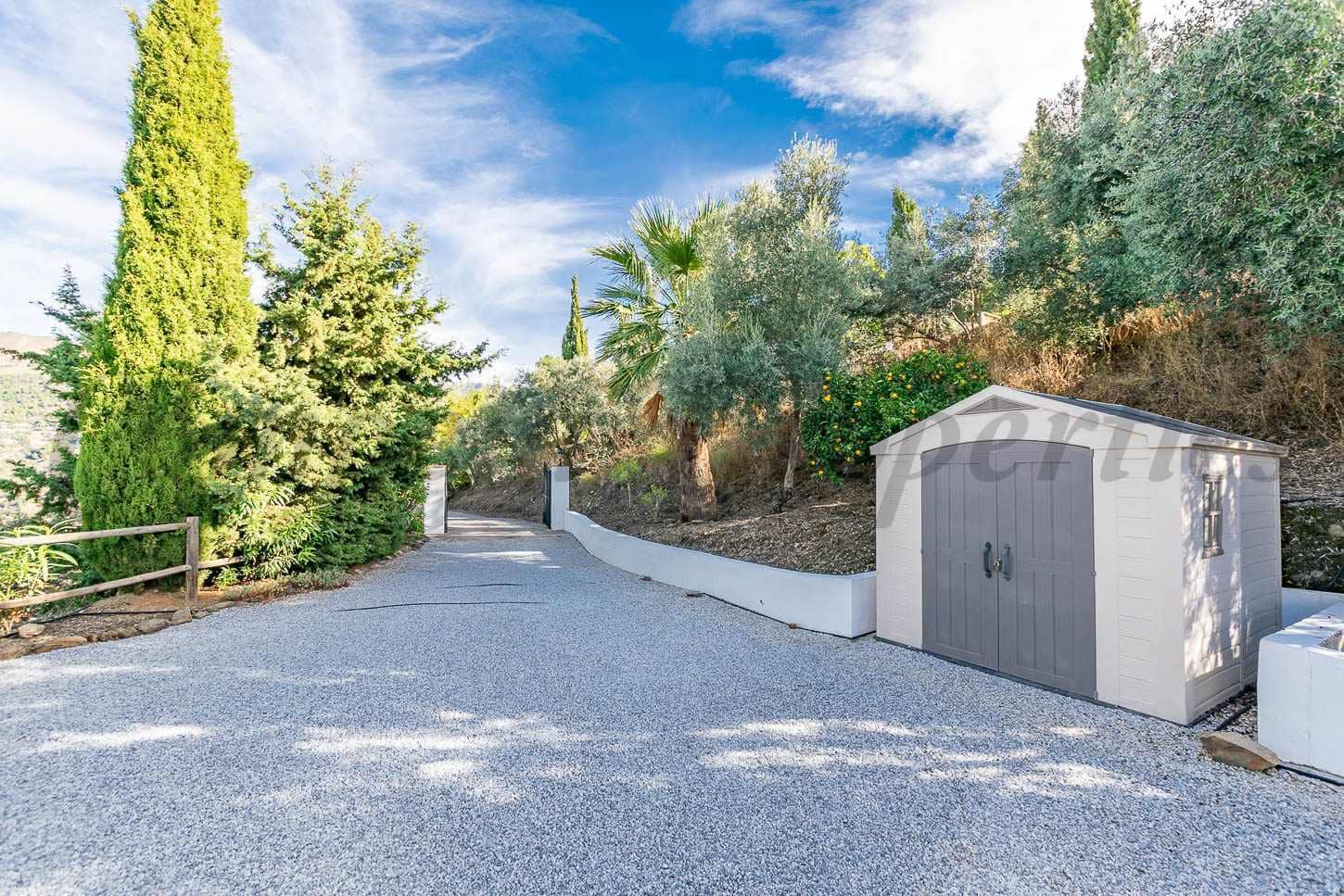 3 slaapkamer Villa te koop in Competa met zwembad - € 445.000 (Ref: 9360590)