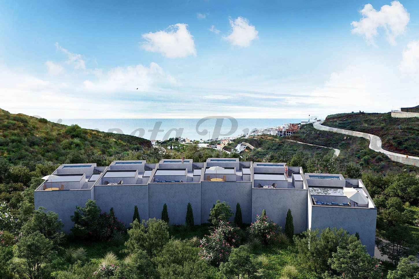 3 soverom Rekkehus til salgs i Torrox-Costa med svømmebasseng garasje - € 555 000 (Ref: 9360762)