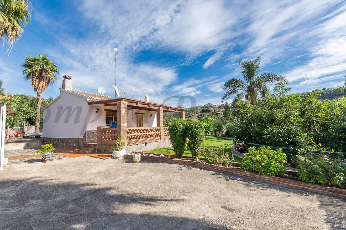 Finca/Casa Rural de 2 habitaciones en Frigiliana en venta con piscina garaje - 365.000 € (Ref: 9362983)