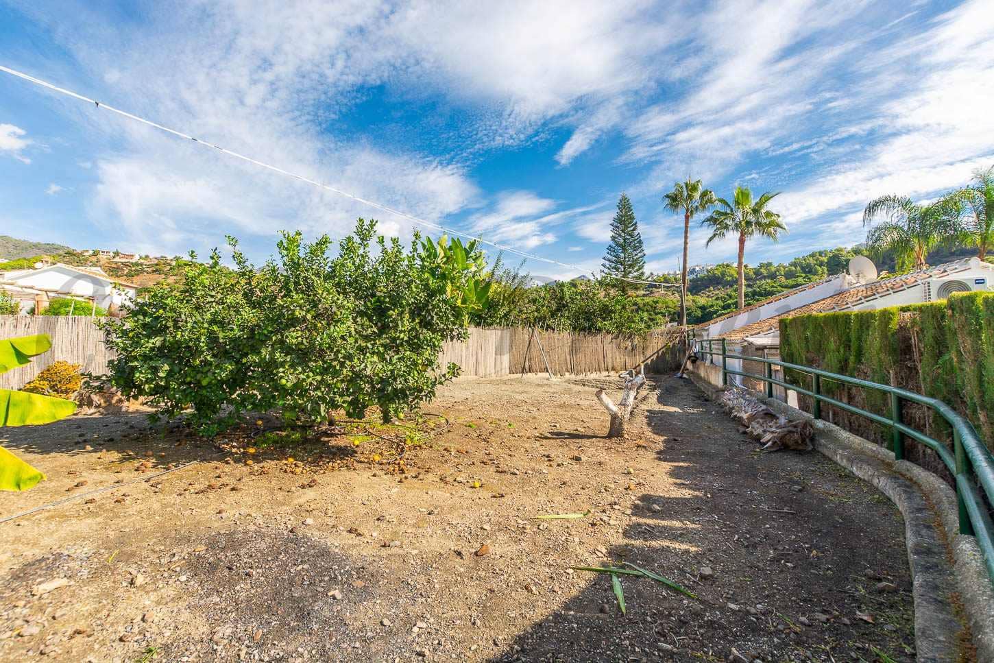 Finca/Casa Rural de 2 habitaciones en Frigiliana en venta con piscina garaje - 365.000 € (Ref: 9362983)