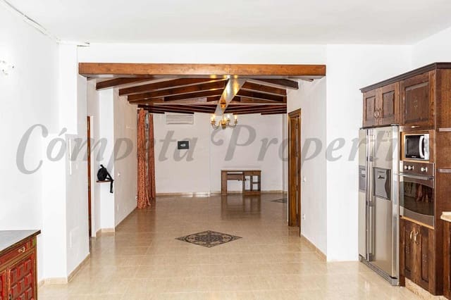 1 soveværelse Lejlighed til salg i Nerja med swimmingpool - € 183.000 (Ref: 9362984)