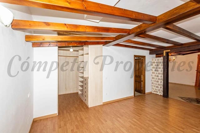 1 soveværelse Lejlighed til salg i Nerja med swimmingpool - € 183.000 (Ref: 9362984)