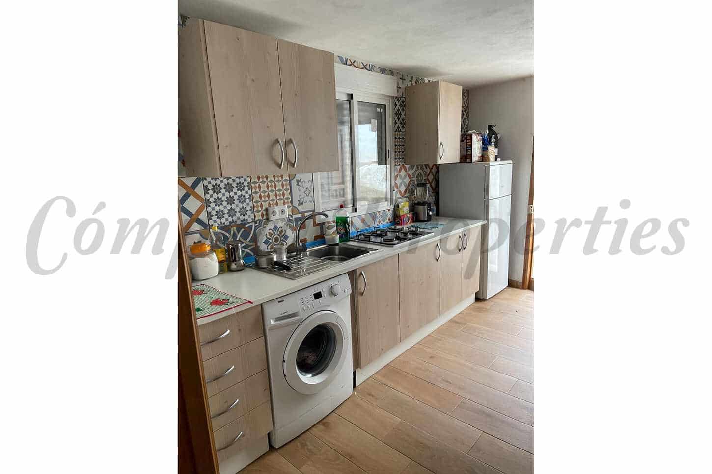 4 soverom Hus til salgs i Sayalonga - € 145 000 (Ref: 9363296)